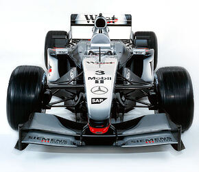 2002-mclaren-mp4-17