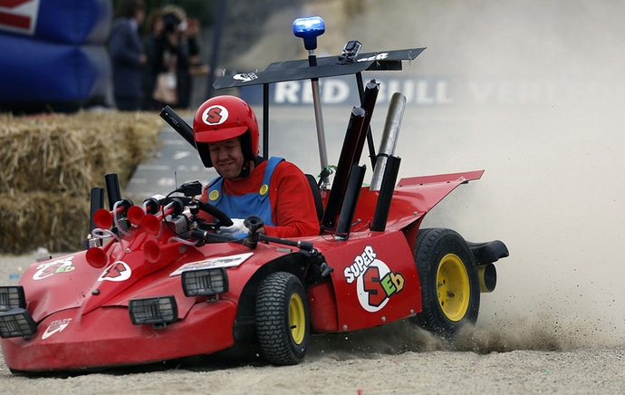Sebastian-Vettel-Red-Bull-Soapbox-Race-at-Alexandra-Palace