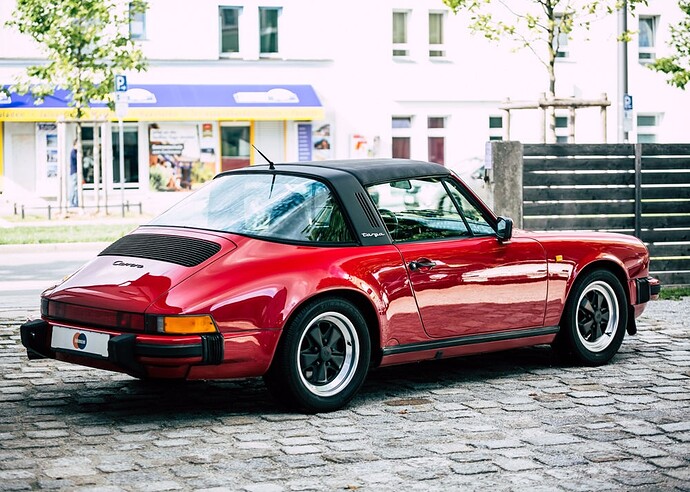 Carrera_911_Targa_01