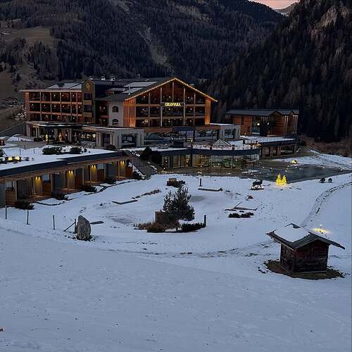 SnapInsta.to_612211883_18529878517066410_5321984789167381825_n